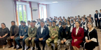 В Карабулакской школе №3 прошел Урок мужества с участием ветеранов СВО - Сердало