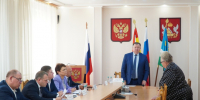 Прием жителей района по личным вопросам провел глава администрации района Роман Береснев. - Россошанский район