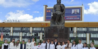 Школьники читали стихи Кайсына Кулиева на разных языках - Кабардино-Балкарская правда