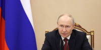 Путин и Трамп обсудили поездки Кушнера и Уиткоффа по телефону - Реальное время