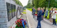 Делегация «Россети Ленэнерго» приняла участие в торжественно-траурной церемонии в день 85-й годовщины начала блокады Ленинграда - Петербургский дневник