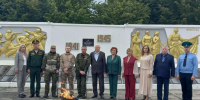 Проект «Историческая память»: В Озерске появились стенды с фотографиями воинов, погибших в ходе СВО - Единая Россия