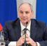 Денис Паслер рассказал, что ему пришлось «поднакрутить» фермеров, которые не спешат убирать урожай - Фото 1 - JustMedia