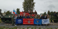 Сергей Полонский в Парке "Патриот" в Цвылево (на фото в центре в синем кителе). Фото: Предоставил Сергей Полонский. - Вологодское отделение РГО
