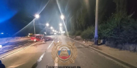 В Саратове женщина погибла после наезда «ВАЗа» на столб. Полиция ищет очевидцев - Четвертая Власть