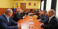 губернатор и Карелин - V-Kurse.Ru