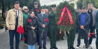 Татарская общественность Санкт-Петербурга и Ленинградской области приняла участие в церемонии возложения цветов на Пискарёвском кладбище - Представительство Республики Татарстан в Санкт-Петербурге