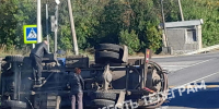 У поворота с трассы М-4 на Богородицк перевернулась ассенизаторская машина - ИА Тульские новости