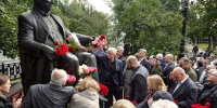 В Москве почтили память Расула Гамзатова - Махачкалинские известия