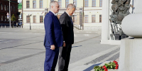 Президент Абхазии и глава Башкирии возложили цветы к памятнику Шаймуратову - Сетевое издание Республика Башкортостан