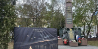 В Новороссийске появился стихийный мемориал в память о погибших при ночной атаке. - Сетевое издание Официальный Новороссийск