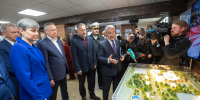 Александр Бельский посетил выставку достижений района «Кронштадт: вчера, сегодня, завтра» - Законодательное собрание