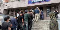 В Татарстане бойцы СОБР Росгвардии оказали силовую поддержку при проведении рейдов по выявлению незаконных мигрантов - Росгвардия