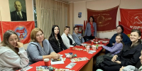 Тёплая встреча и честный разговор: Анна Легостаева обсудила насущные проблемы с многодетными мамами Лыткарина - КПРФ