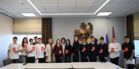 Сегодня 12 юных ельчан получили свои первые паспорта - Allelets.Ru