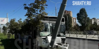 Автобус в Ростове врезался в столб - Шахты.ру