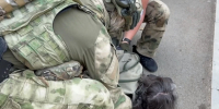 В Крыму арестовали рецидивиста, одобрявшего нанесение ударов по российской армии - Комсомольская Правда
