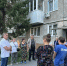 От холодных квартир до шумного бара. Александр Терентьев и Евгения Боровикова взяли под контроль обращения жителей по ул. Георгиева, 10 - Справедливая Россия