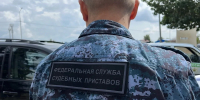 Двух туристов и рабочего из СНТ принудительно отправили на родину - УФССП