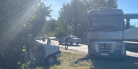 Легковушка столкнулась с грузовиком в Орловской области - vOrle.Ru
