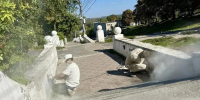 В Курске на улице Мирной идет ремонт лестницы - Курская правда