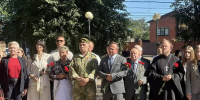 Брянцы почтили память жертв оккупации в урочище «Лесные сараи» - БрянскToday.Ru