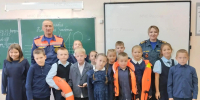 Урок безопасности: инспекторы ГИМС провели занятие для школьников села Лавы - МЧС России