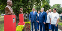В Клиниках СамГМУ открыта обновленная Аллея памяти выдающихся самарских врачей - Единая Россия