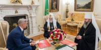 Василий Анохин рассказал Патриарху Кириллу о проектах духовно-культурного развития Смоленщины - ГТРК