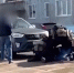 Двое кировчан подожгли чужой автомобиль и попали на камеры - Город Киров