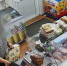 В Улан-Удэ женщина украла 5 тысяч рублей из оставленного на кассе кошелька - Infpol.Ru