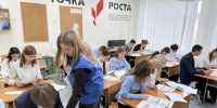старшеклассники поддерживали друг друга, вместе разбирали сложные задания и искренне радовались успехам товарищей. - Волжская новь