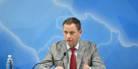 Глава Сочи Андрей Прошунин и его заместители на «Прямой линии» рассказали о причинах изменения сроков строительства и ввода в эксплуатацию крупных социальных объектов - Sochi.Com