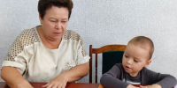 Возраст — это цифры: Серебряный волонтер из Козловки провела для детей «Пластилиновую сказку» - Министерство труда и соцзащиты