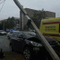 На Салмышской в Оренбурге Chevrolet не уступил дорогу: Hyundai врезался в опору ЛЭП, есть пострадавшая - Комсомольская Правда