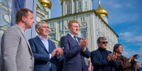 Дмитрий Миляев посетил праздничные площадки областной столицы в День Тульской области и города-героя Тулы - Правительство области