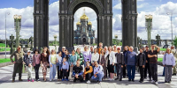 От возложения цветов до историй героев: в каких патриотических акциях участвует молодежь Москвы - Правительство Москвы