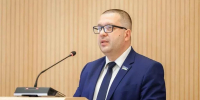 Виктор Сысун: ЛДПР добивается улучшения условий труда учителей в Югре - ИД Новости Югры
