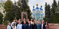 Единороссы возложили цветы к мемориалу Зои Космодемьянской - Единая Россия