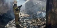 В Кировском районе загорелись гараж и хозпостройка - Вести Крым