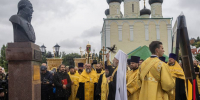 В Воронеже открыли памятник адмиралу Федору Ушакову - РИА Воронеж