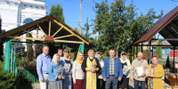 «Любовь и верность – залог крепкой семьи». Поздравление семейных пар с Днем памяти святых Петра и Февронии Муромских на приходе Успенского храма г. Мглина - Мглинское благочиние