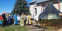 В Карачеве освятили крест для храма во имя святых новомучеников в Карачеве - БрянскToday.Ru