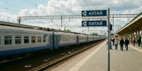 Поезд в Китай / Изображение сгенерировано нейросетью Алиса AI / amic.ru - ИА Амител