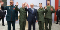 Президент России Владимир Путин на XI Восточном экономическом форуме открыл три филиала Центра «ВОИН» - Правительство Республики Саха (Якутия)