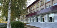 Губернатор Владимир Мазур проинспектировал ход капремонта Парабельской школы им. Н.А. Образцова - Департамент архитектуры и строительства