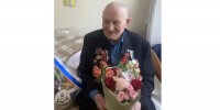 Сегодня 102-й день рождения отмечает участник Великой Отечественной войны Александр Ефимович Дикарев - Департамент социального развития