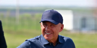 Минниханов: легенды хоккея Татарстана сыграли гала-матч на Кубке Гали Ганиева в Бавлах - ГТРК Татарстан