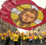 В крестном ходе в минувшую субботу приняли участие 90 тысяч петербуржцев |  ФОТО Dmitri Lovetsky/AP//ТАСС - С.-Петербургские ведомости
