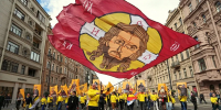 В крестном ходе в минувшую субботу приняли участие 90 тысяч петербуржцев |  ФОТО Dmitri Lovetsky/AP//ТАСС - С.-Петербургские ведомости